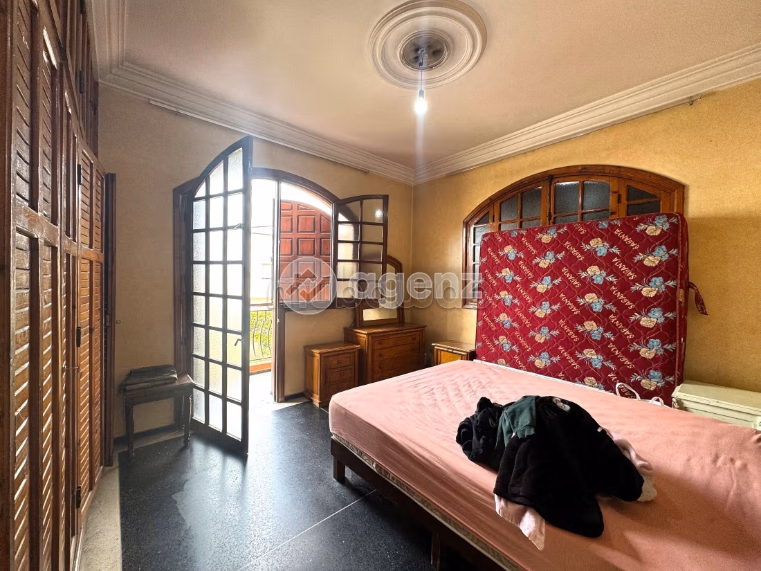 Magnífica villa en venta en Ain Chock. 4 dormitorios. Chiminea operativa