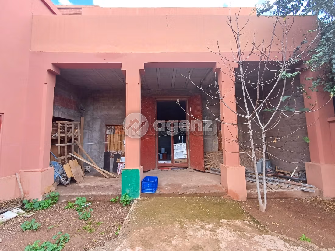 Villa à vendre 310 m², 4 chambres Bab Ighli Marrakech