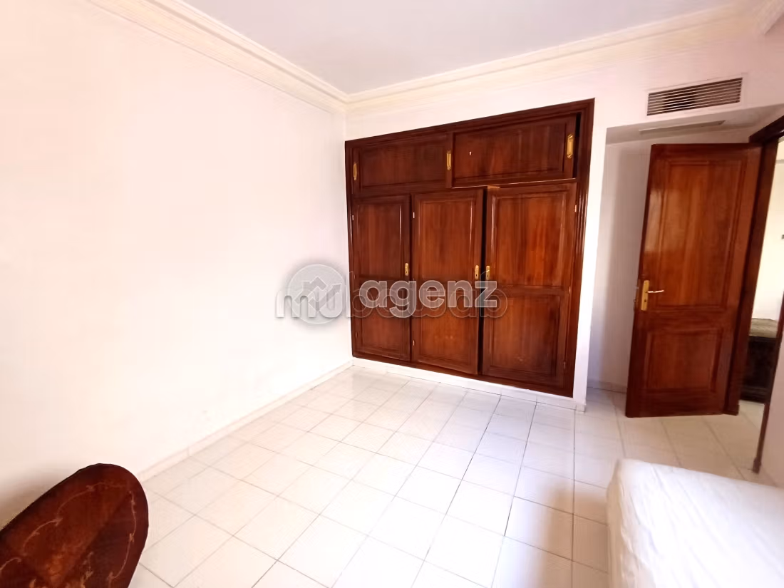 Appartement à vendre 300 m², 4 chambres El Menzeh Meknès