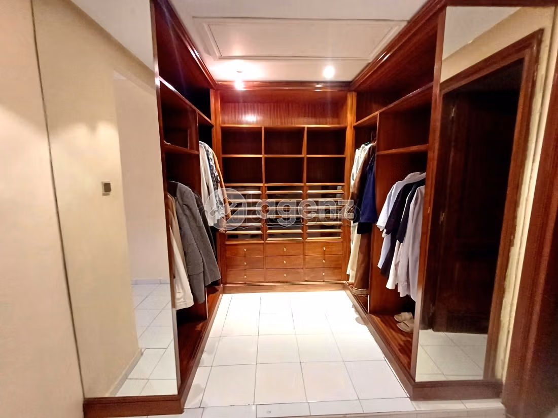 Appartement à vendre 300 m², 4 chambres El Menzeh Meknès