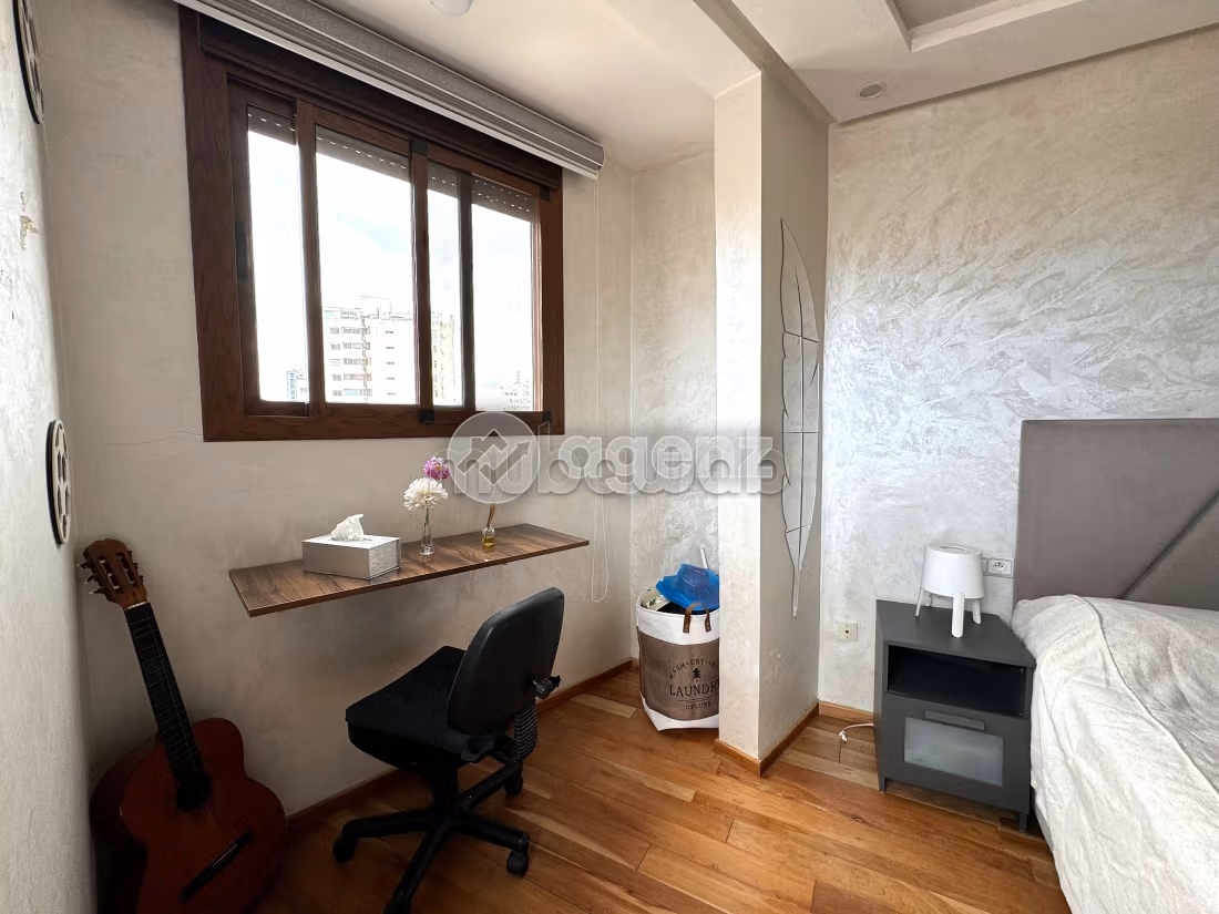 Appartement 193 m² à Foncière — 20
