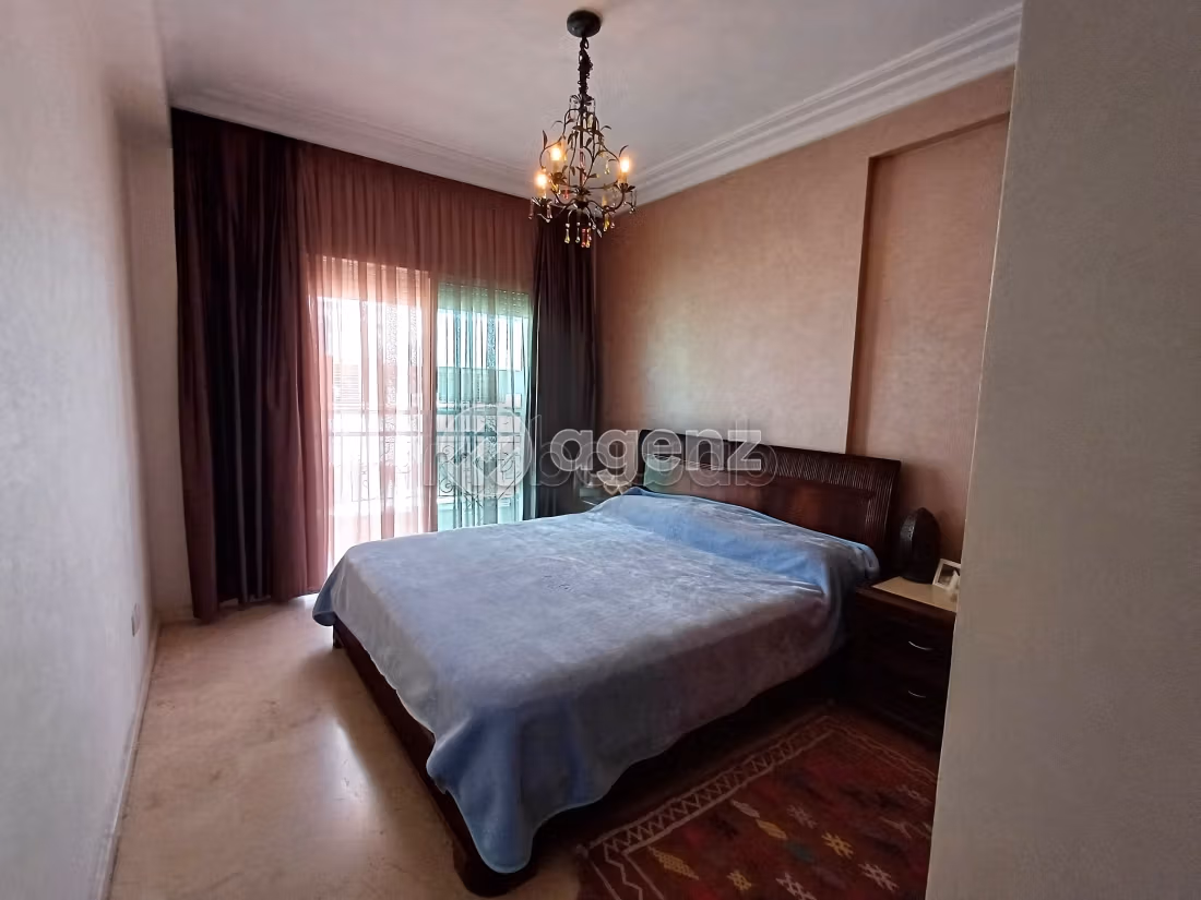 Apartment for sale in Les princesses. 2 lovely rooms. Carpark and elevator