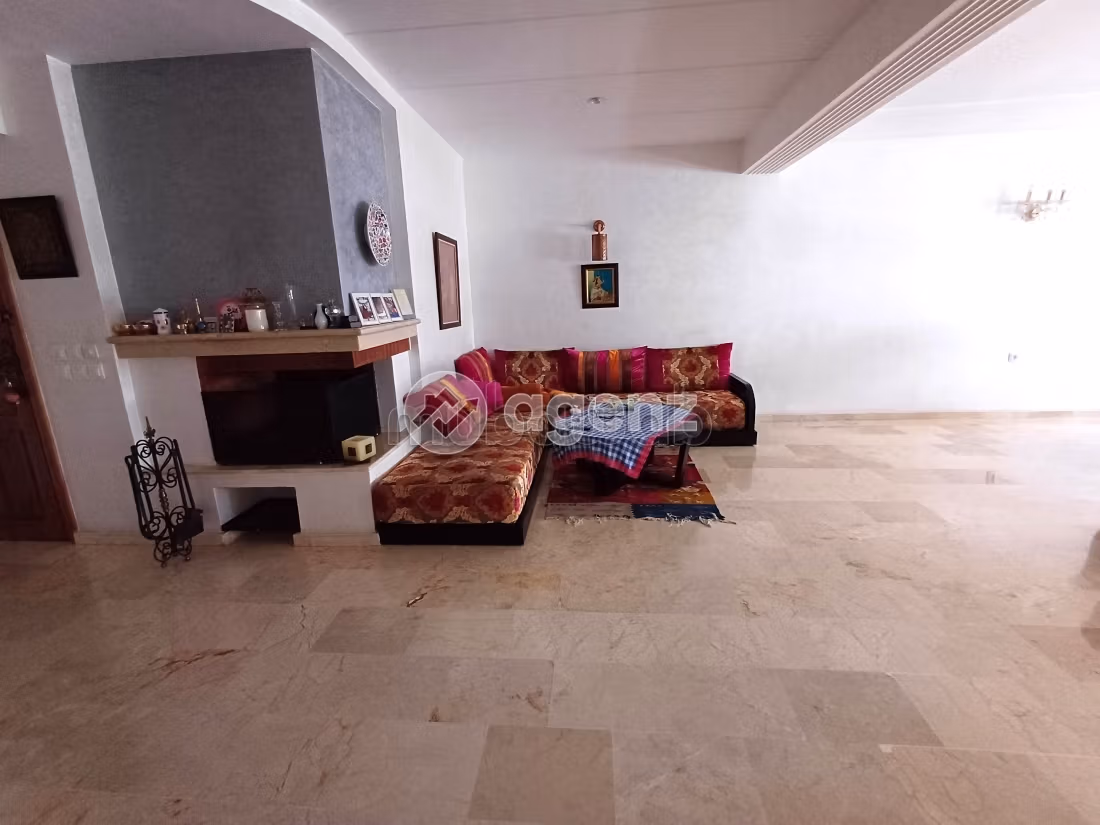 Apartment for sale in Les princesses. 2 lovely rooms. Carpark and elevator