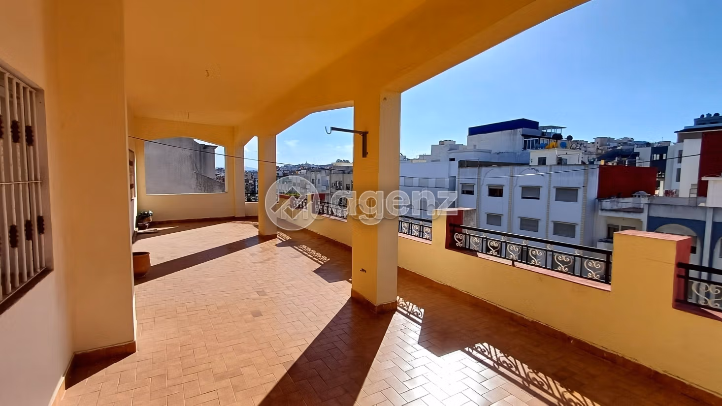 Appartementen om te kopen. 3 Kamers. Groot terras