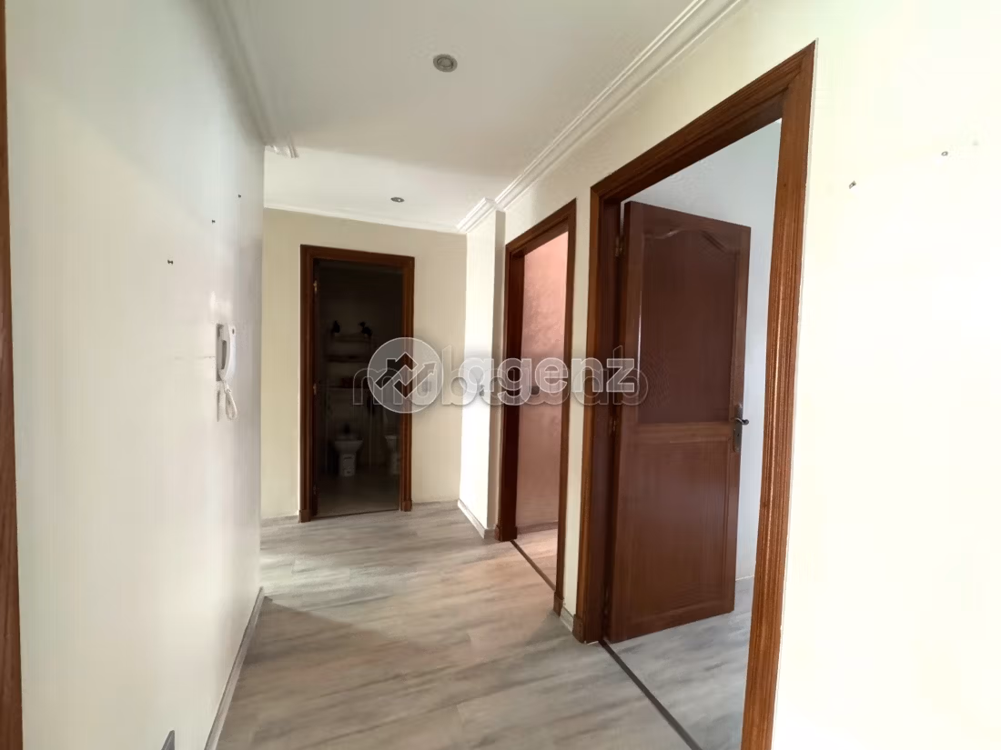 Vendita di uno splendido appartamento a La Gironde. Superficie 88 m². Ascensore e posto auto