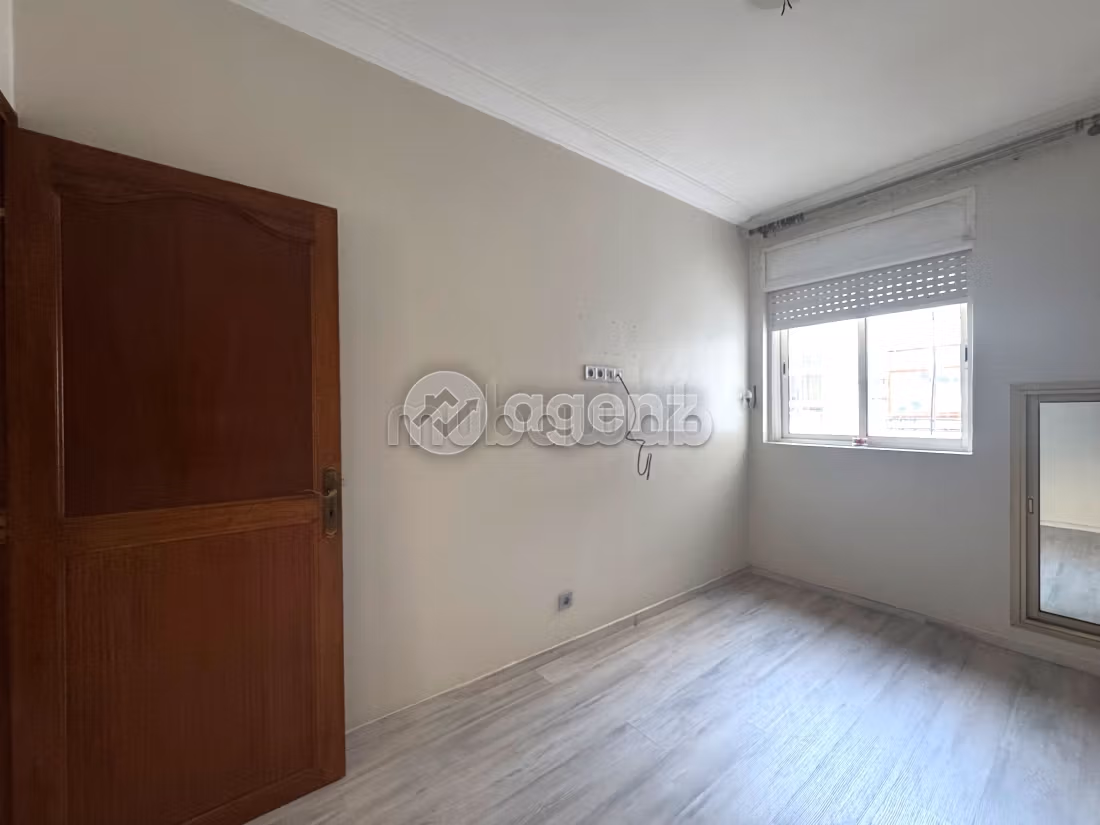 Vendita di uno splendido appartamento a La Gironde. Superficie 88 m². Ascensore e posto auto