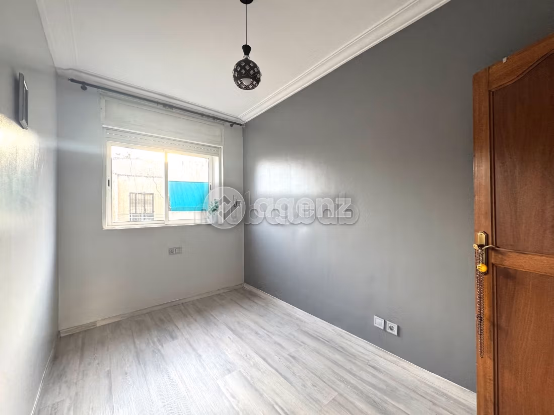 Vendita di uno splendido appartamento a La Gironde. Superficie 88 m². Ascensore e posto auto