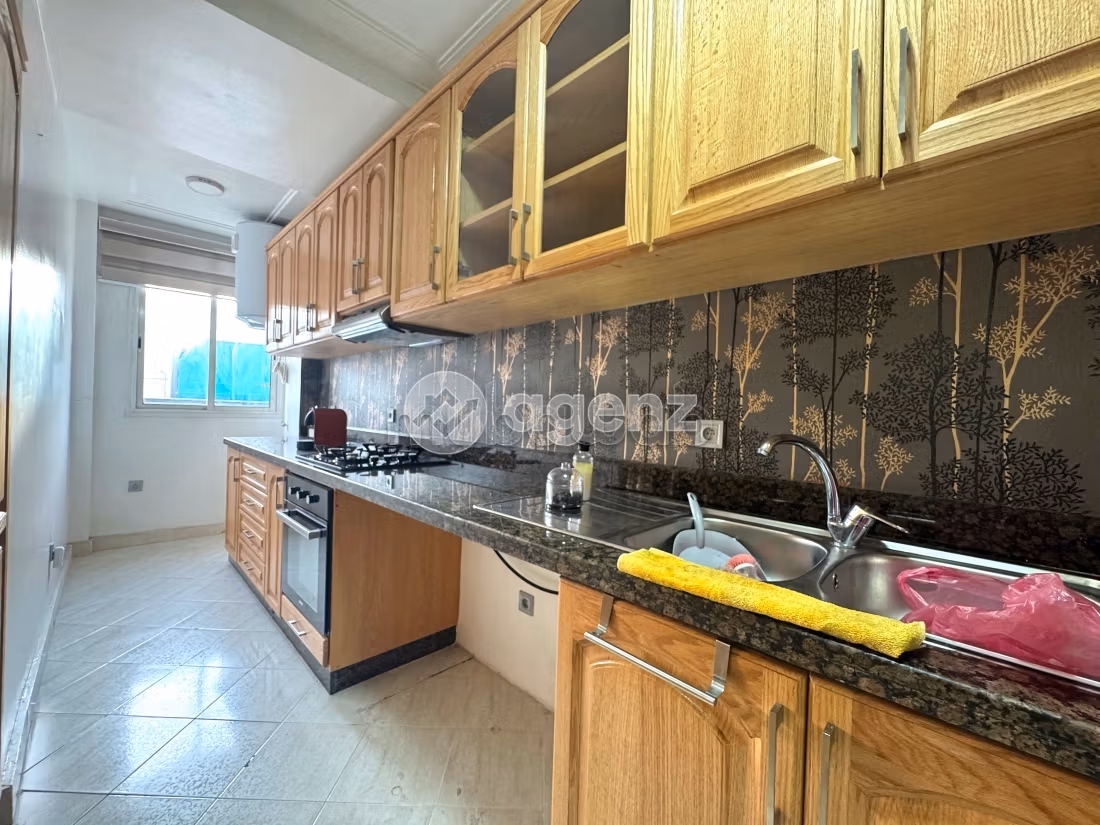 Vendita di uno splendido appartamento a La Gironde. Superficie 88 m². Ascensore e posto auto