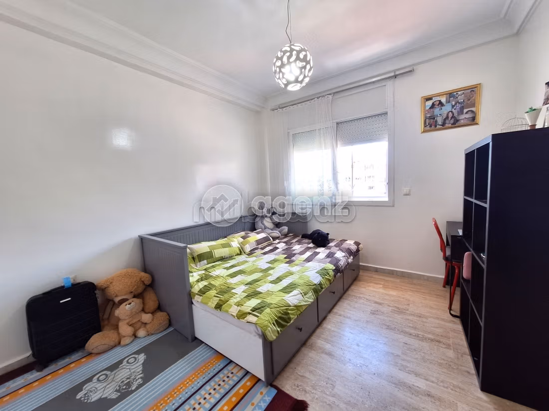 Sell apartment in Les Hôpitaux. Total area 177 m². Carpark and elevator