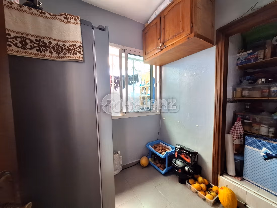 Sell apartment in Les Hôpitaux. Total area 177 m². Carpark and elevator