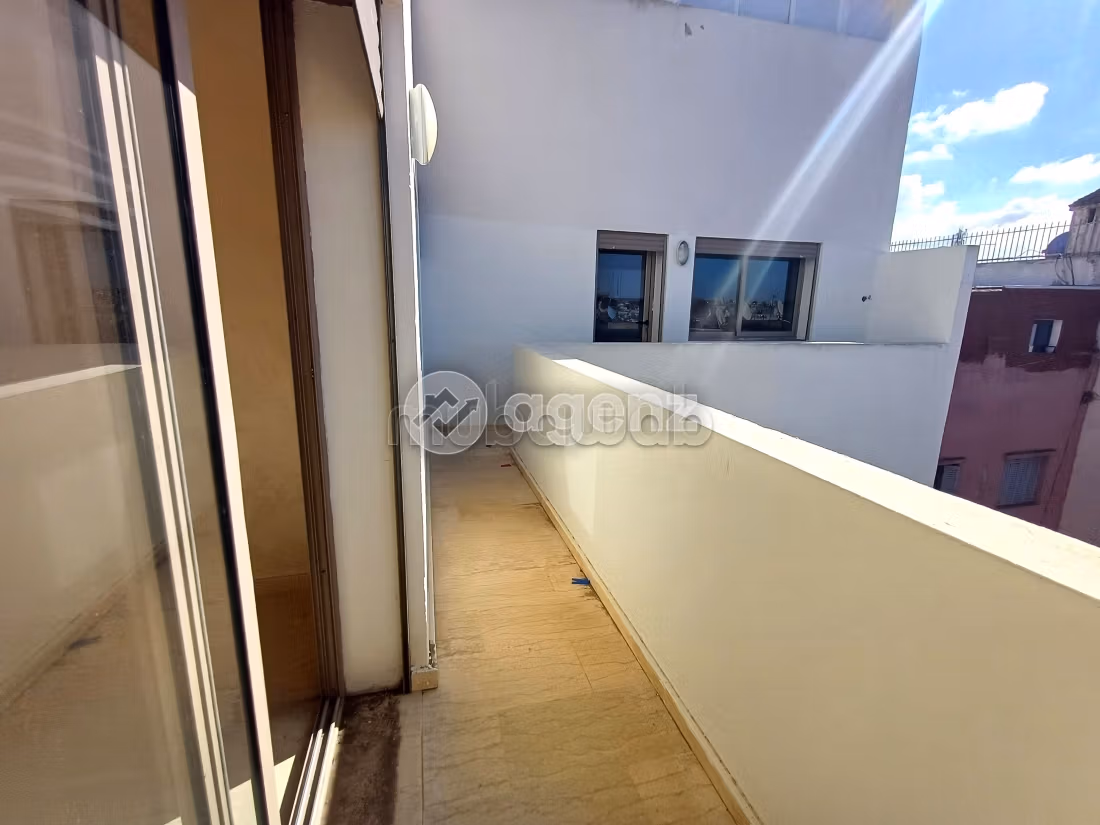 Bonito piso en venta en Laymoune. 2 bonitas habitaciones. Cocina equipada