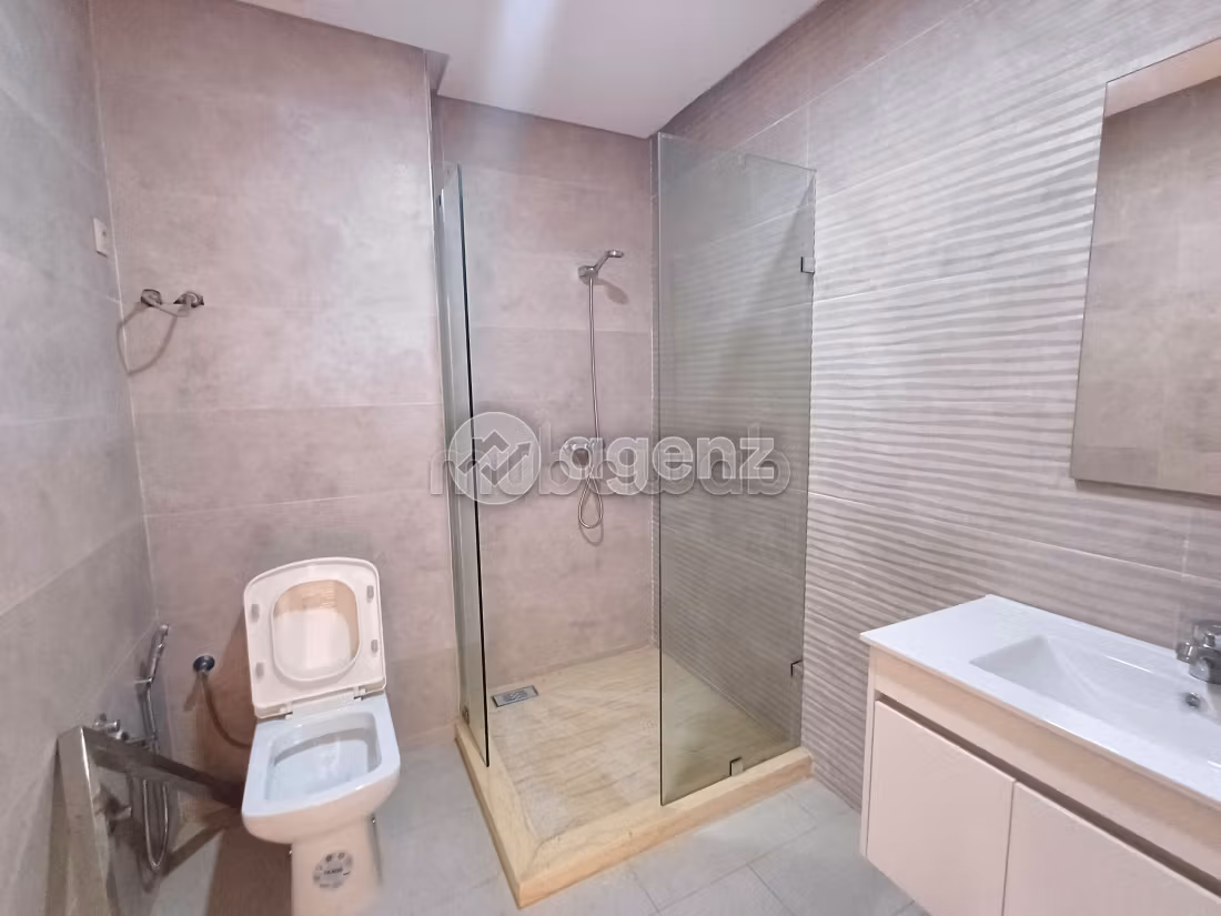 Bonito piso en venta en Laymoune. 2 bonitas habitaciones. Cocina equipada
