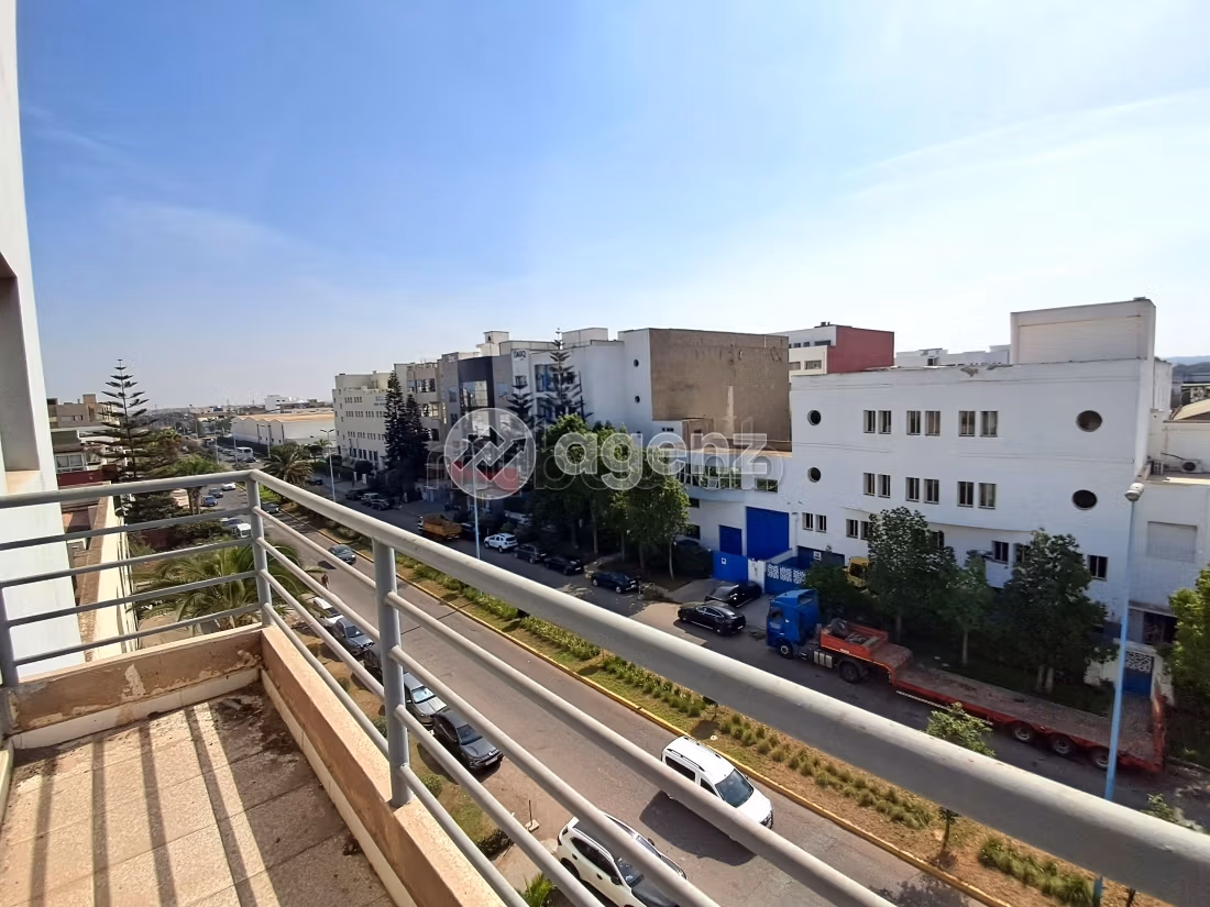 Commerce à louer 895 m² Zone industrielle Mohammedia