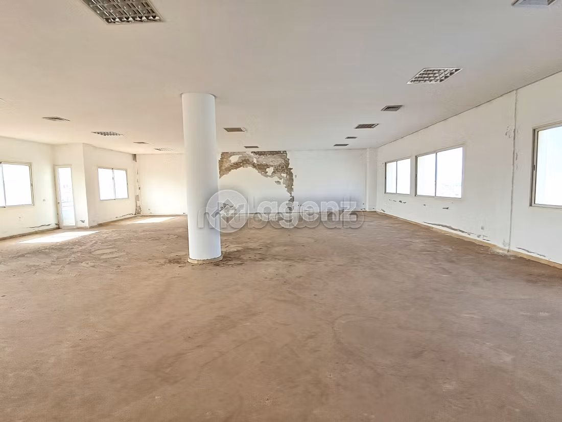 Commerce à louer 895 m² Zone industrielle Mohammedia