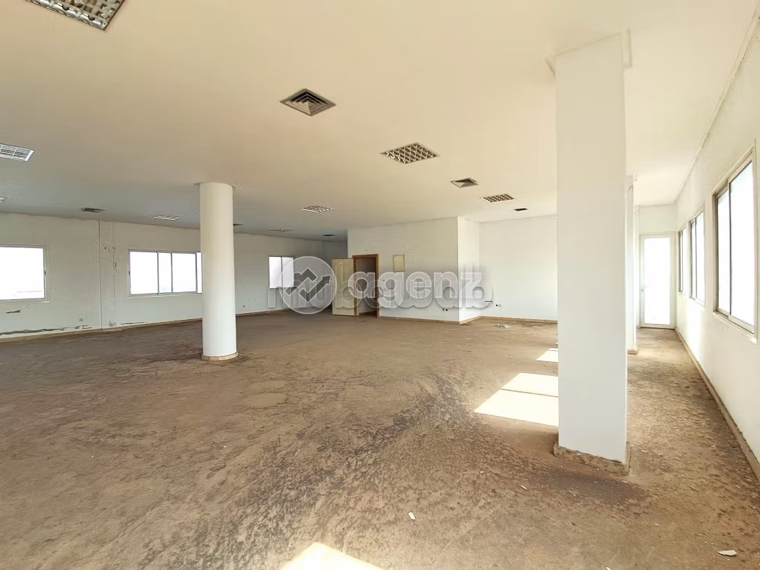 Commerce à louer 895 m² Zone industrielle Mohammedia