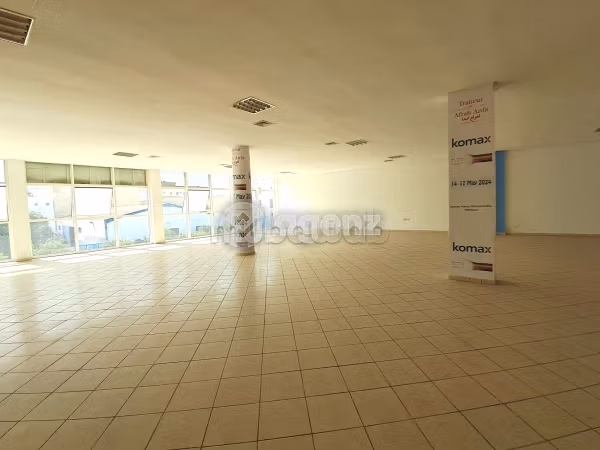 Commerce à louer 895 m² Zone industrielle Mohammedia