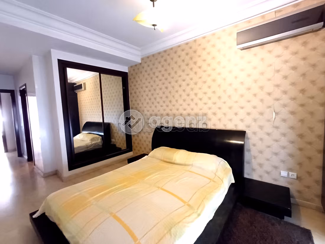 Piso en venta en Les princesses. Superficie 104 m². Plazas de parking y terraza
