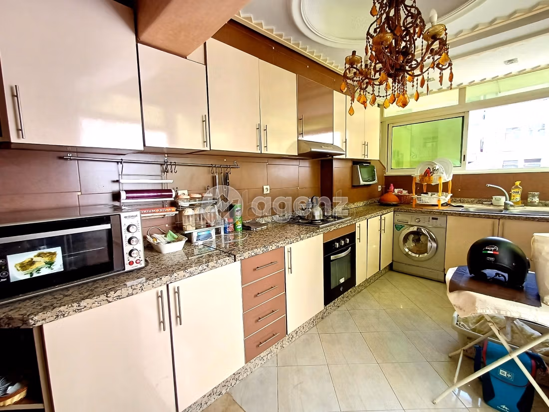 Piso en venta en Les princesses. Superficie 104 m². Plazas de parking y terraza