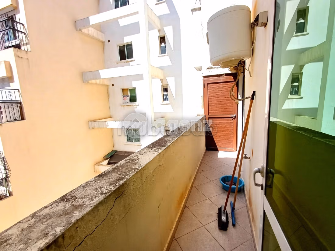Piso en venta en Les princesses. Superficie 104 m². Plazas de parking y terraza
