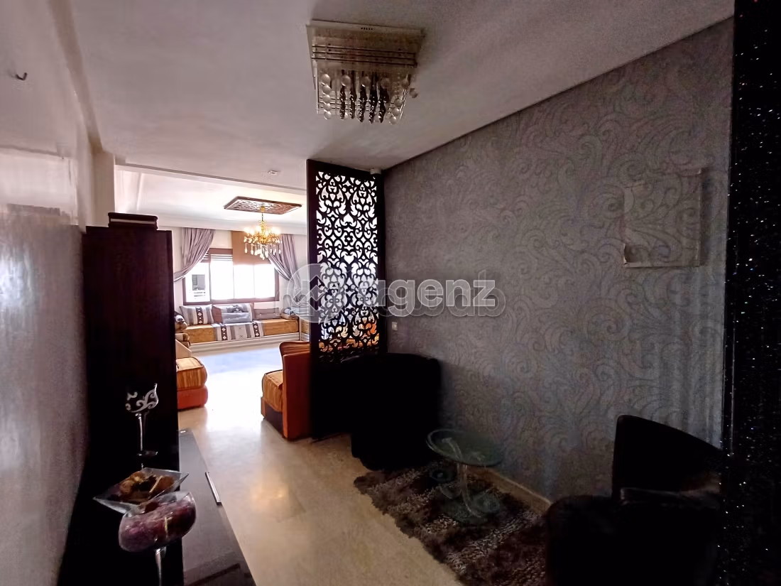Piso en venta en Les princesses. Superficie 104 m². Plazas de parking y terraza