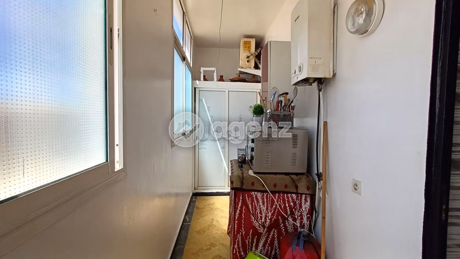 Vendita appartamento. Superficie totale 152 m². Ascensore e posto auto