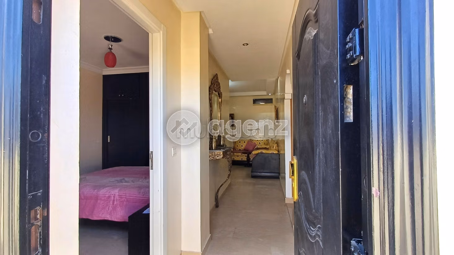 Vendita appartamento. Superficie totale 152 m². Ascensore e posto auto