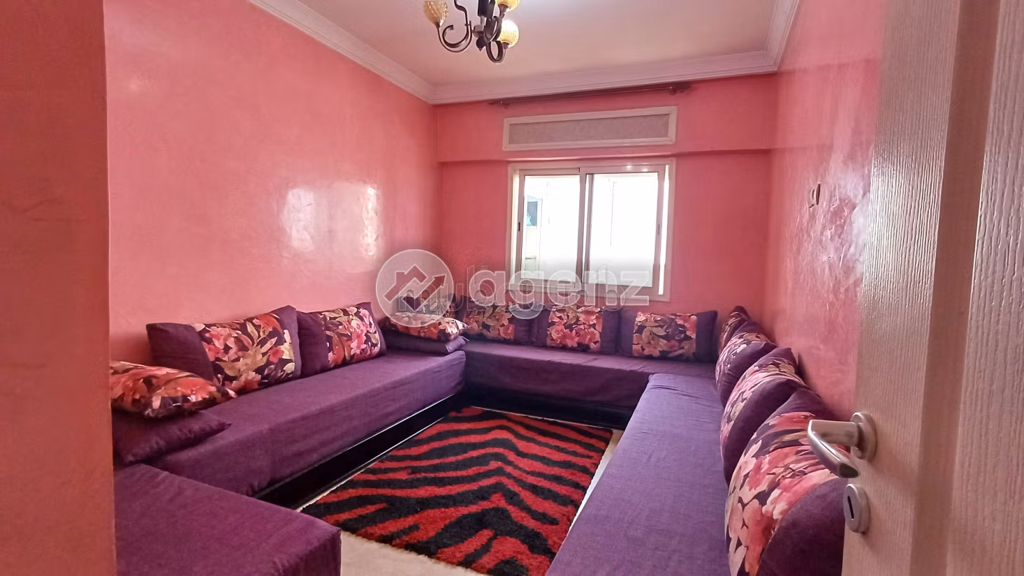 Vendita appartamento. Superficie totale 152 m². Ascensore e posto auto