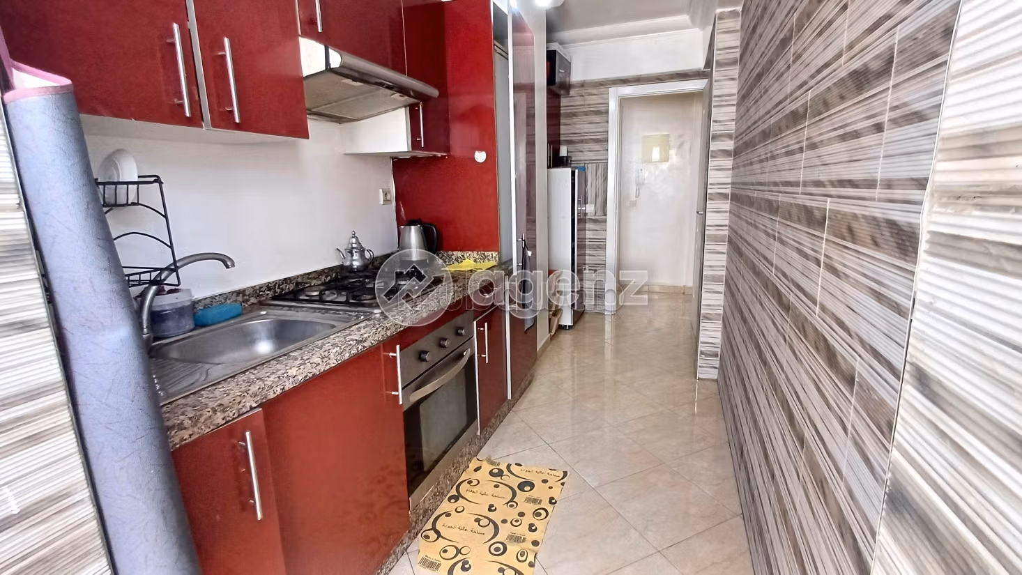 Vendita appartamento. Superficie totale 152 m². Ascensore e posto auto