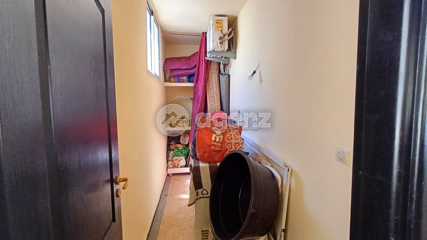 Vendita appartamento. Superficie totale 152 m². Ascensore e posto auto