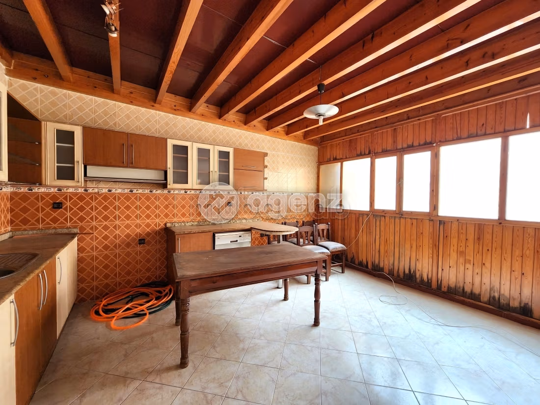 Appartamento da acquistare a Hay Houda. Superficie di 139 m². Terrazzo e giardino