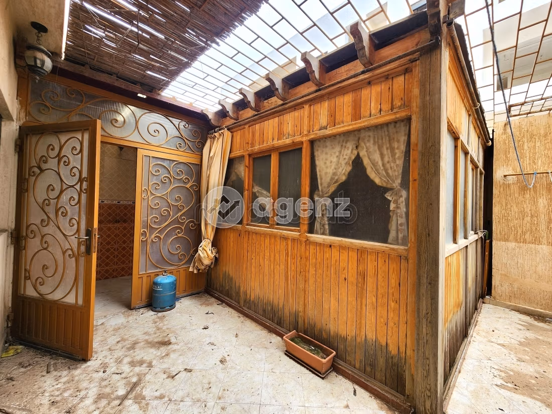 Appartamento da acquistare a Hay Houda. Superficie di 139 m². Terrazzo e giardino