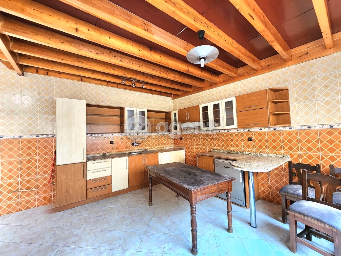 Appartamento da acquistare a Hay Houda. Superficie di 139 m². Terrazzo e giardino