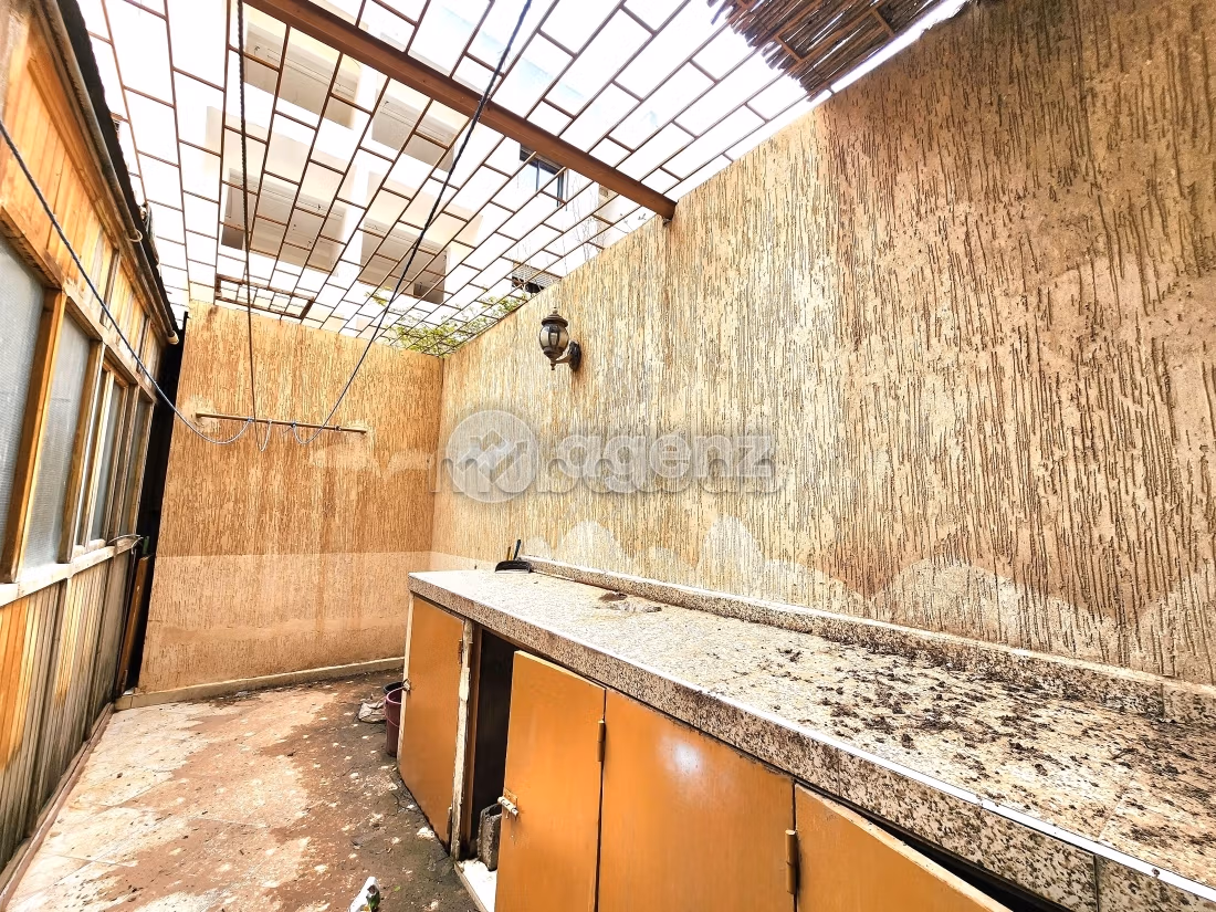 Appartamento da acquistare a Hay Houda. Superficie di 139 m². Terrazzo e giardino