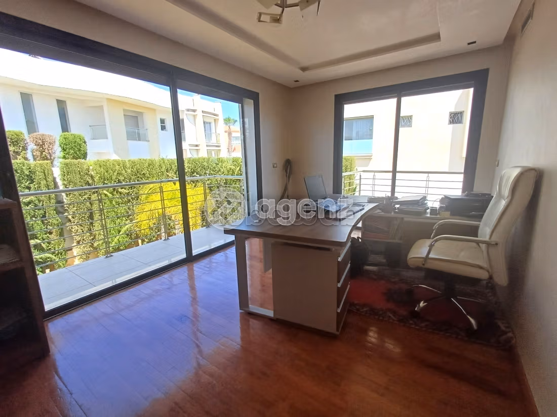 Villa à vendre 1 007 m², 5 chambres Illigh Agadir