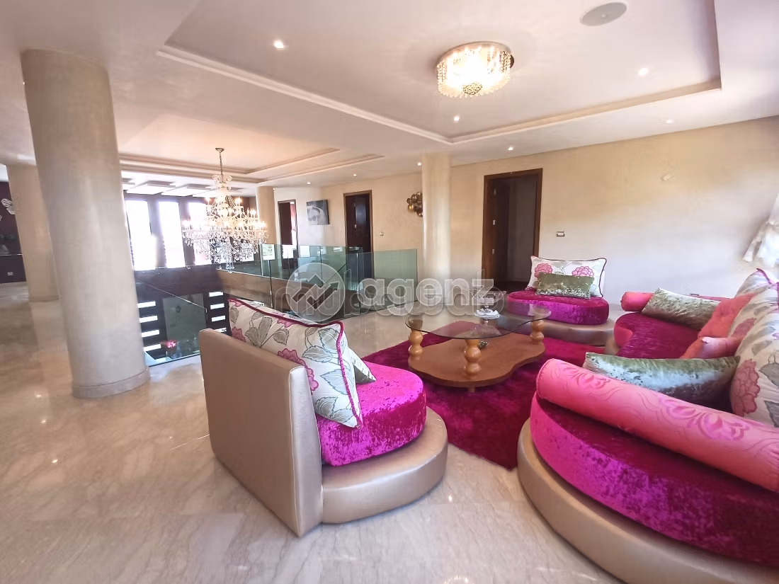 Villa à vendre 1 007 m², 5 chambres Illigh Agadir
