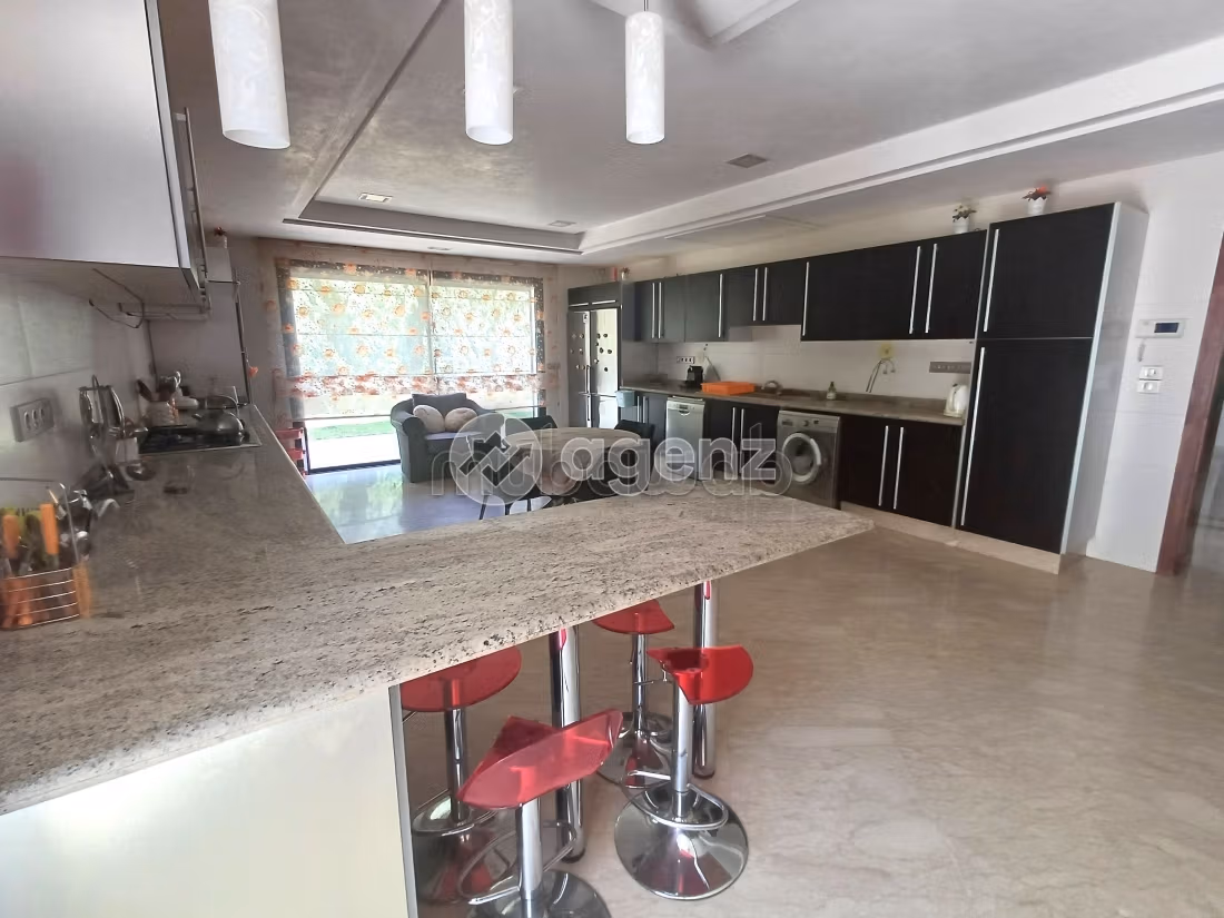 Villa à vendre 1 007 m², 5 chambres Illigh Agadir