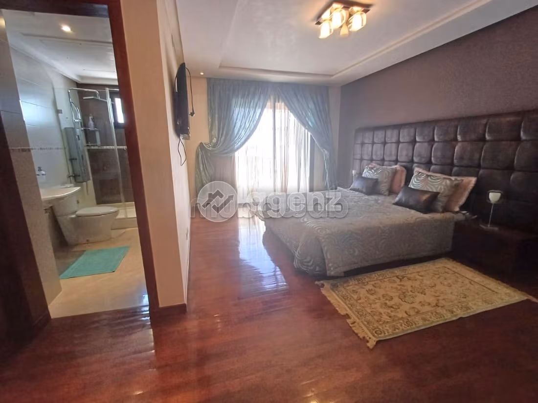 Villa à vendre 1 007 m², 5 chambres Illigh Agadir