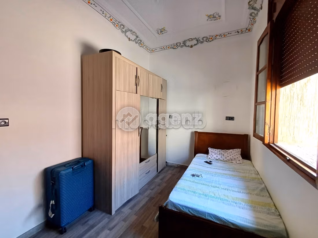 Acquista casa. 5 camere. Garage