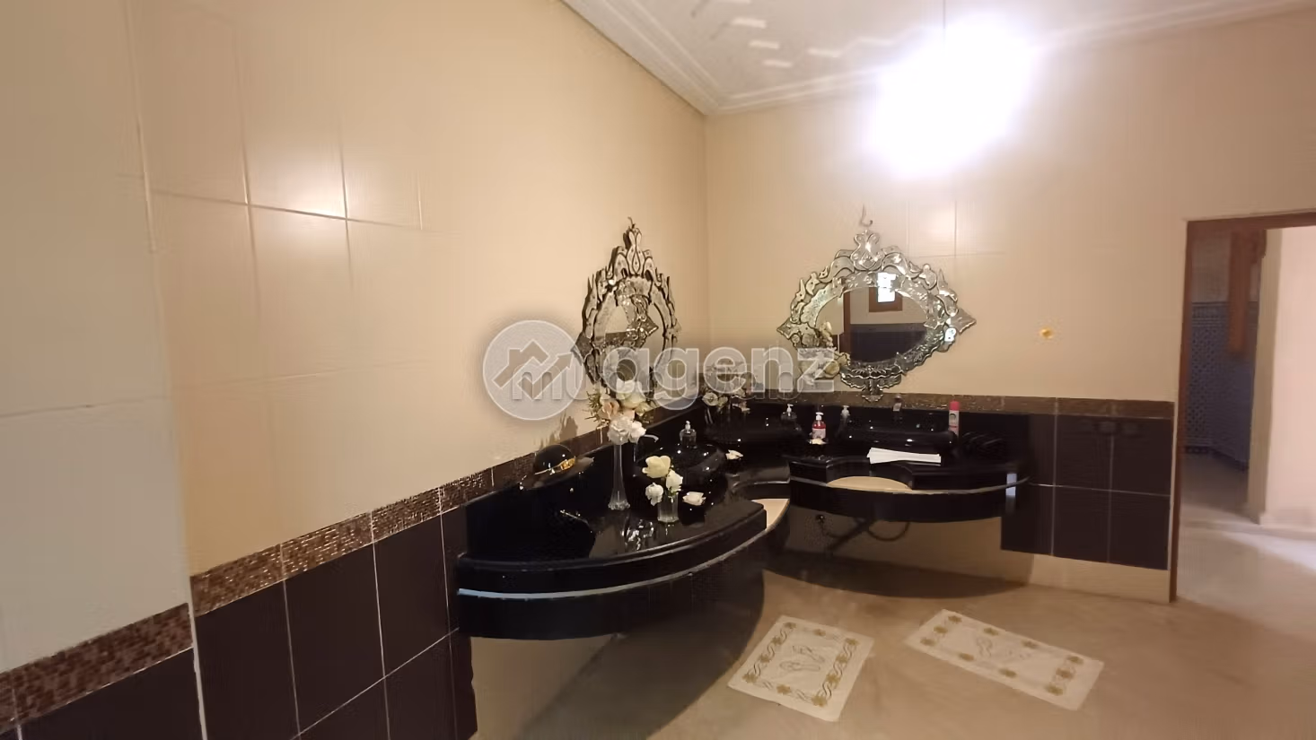 Residenza di lusso in vendita a Route Immouzer. 5 camere. Giardino e posto auto