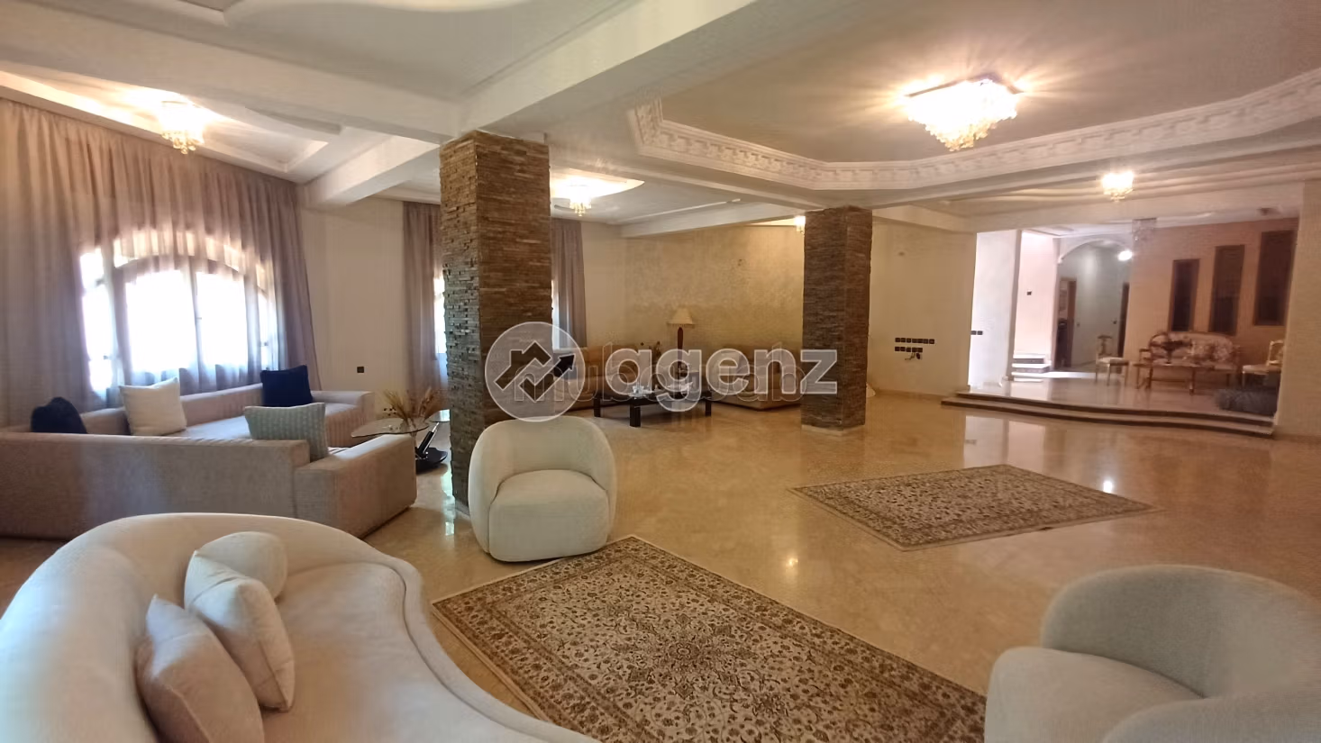 Residenza di lusso in vendita a Route Immouzer. 5 camere. Giardino e posto auto
