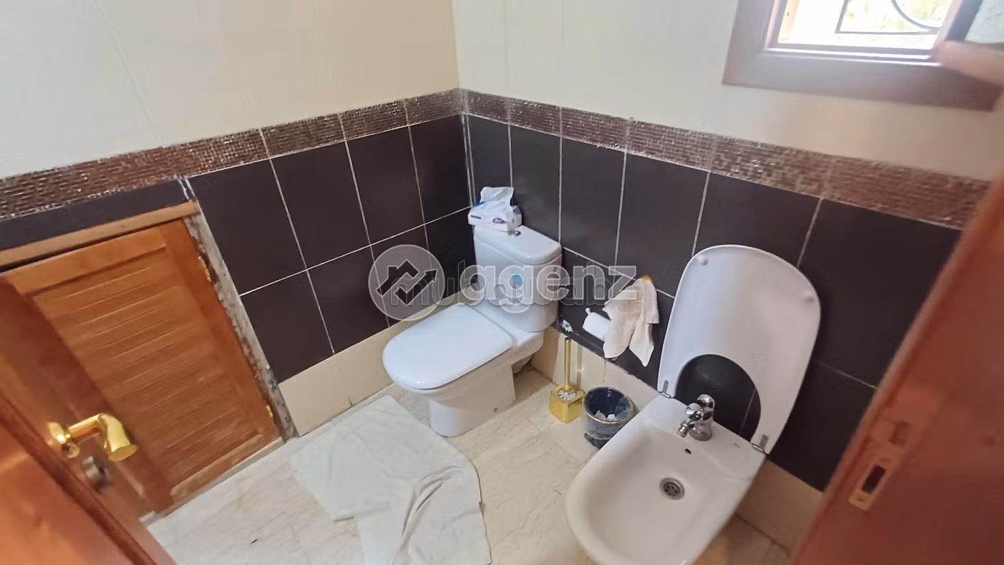 Residenza di lusso in vendita a Route Immouzer. 5 camere. Giardino e posto auto