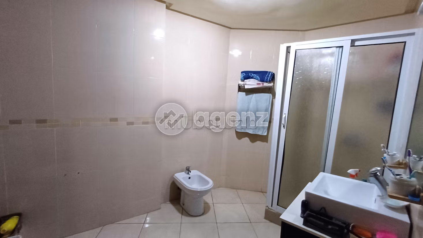 Appartement 86 m² à Moujahidine — 7