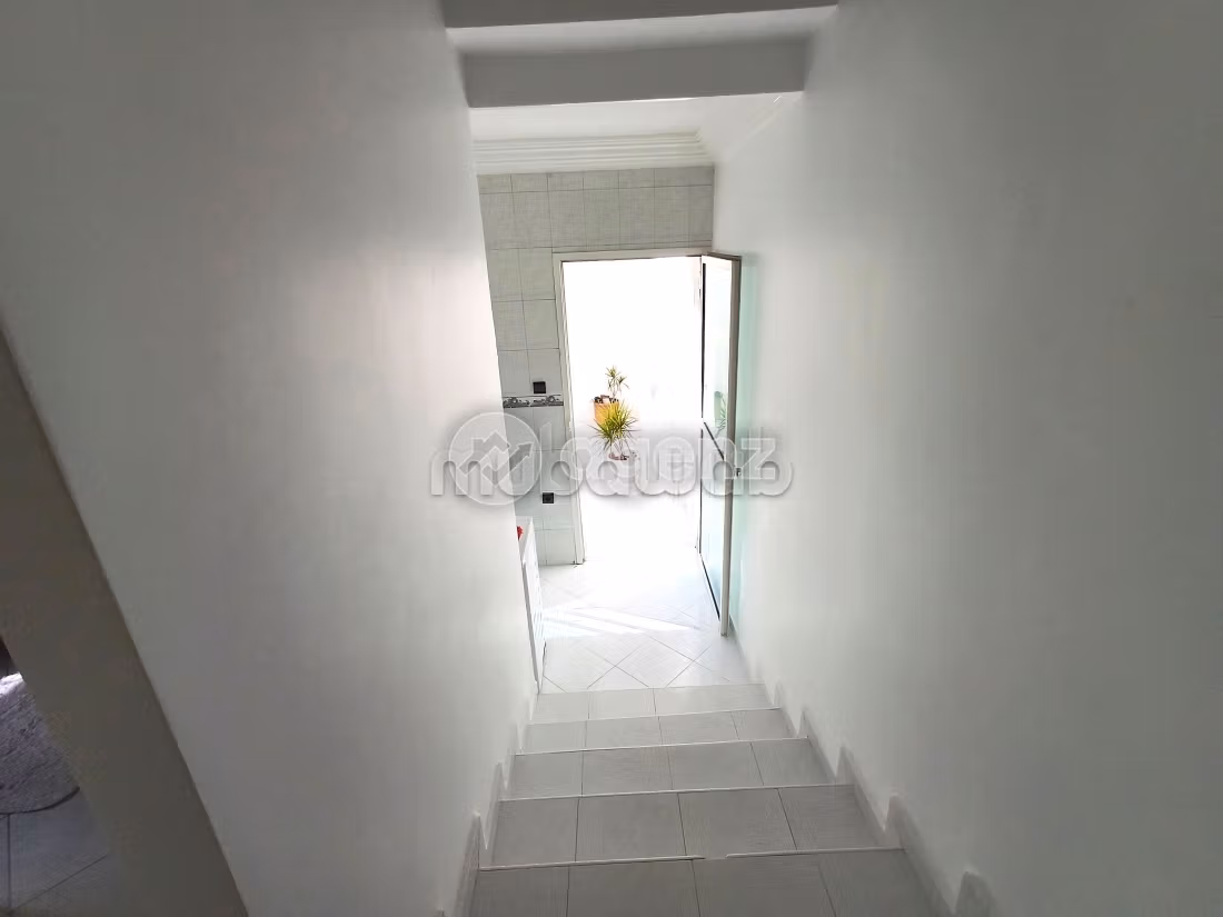 Splendido appartamento da acquistare a Bourgogne Ouest. 2 camere. Posto auto e terrazzo