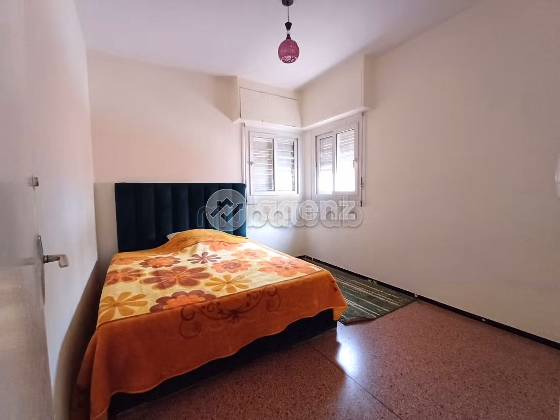 Luxury Villa for sale in Siusse. 6 rooms. Private garden, Cellar
