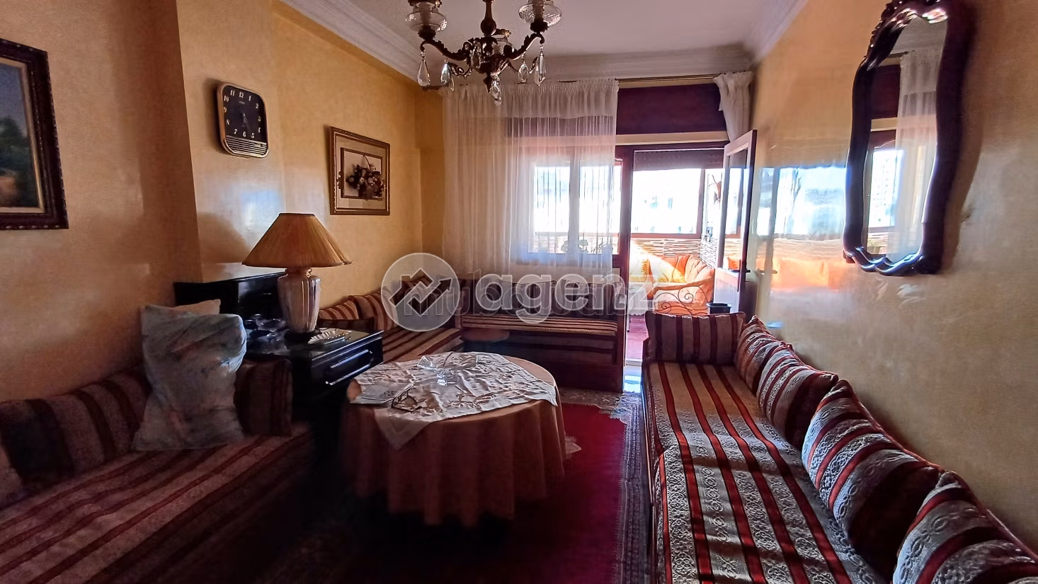Magnífico piso en venta en Alia. Dimensión 254 m². Terraza y ascensor