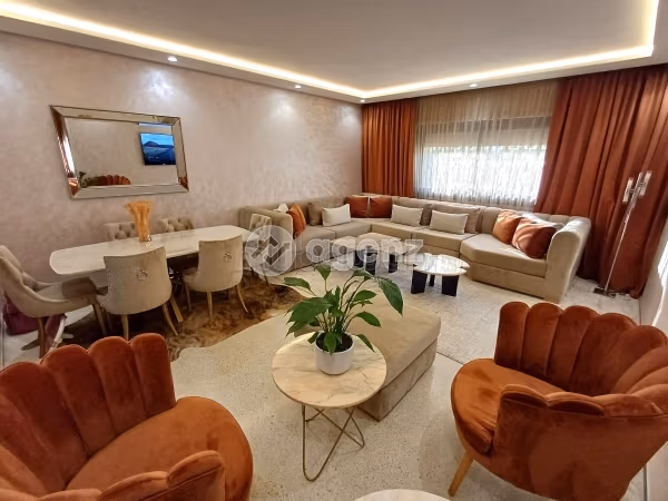 Se vende piso en Franceville. Dimensión 133 m². Terraza