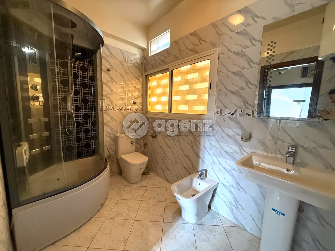 Appartement 162 m² f Bourgogne Est — 15