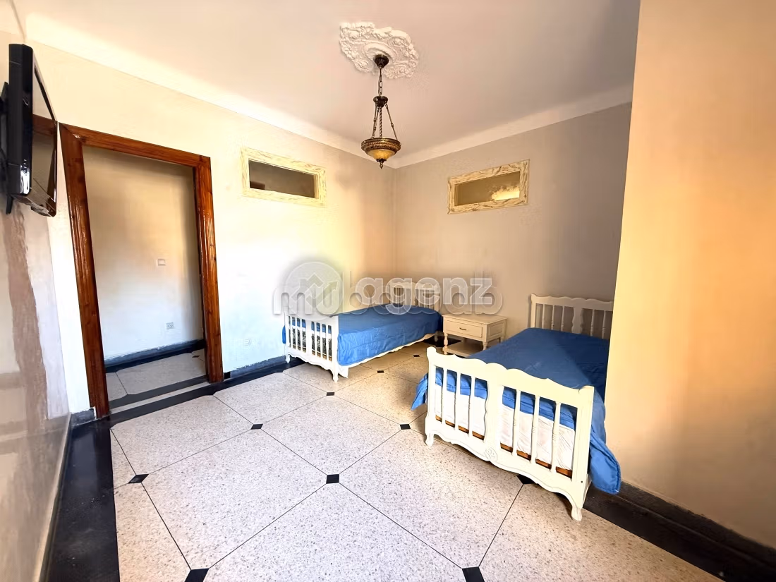Appartement 162 m² f Bourgogne Est — 16