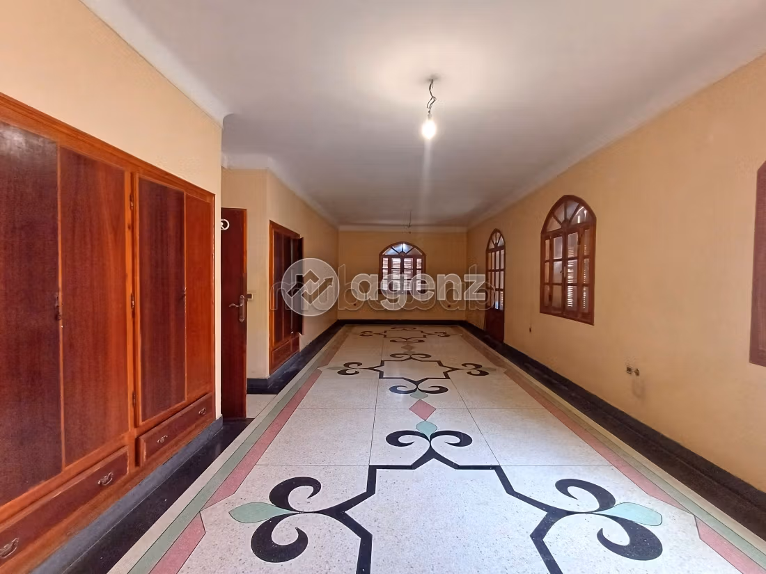 Villa à vendre 436 m², 9 chambres Targa Marrakech