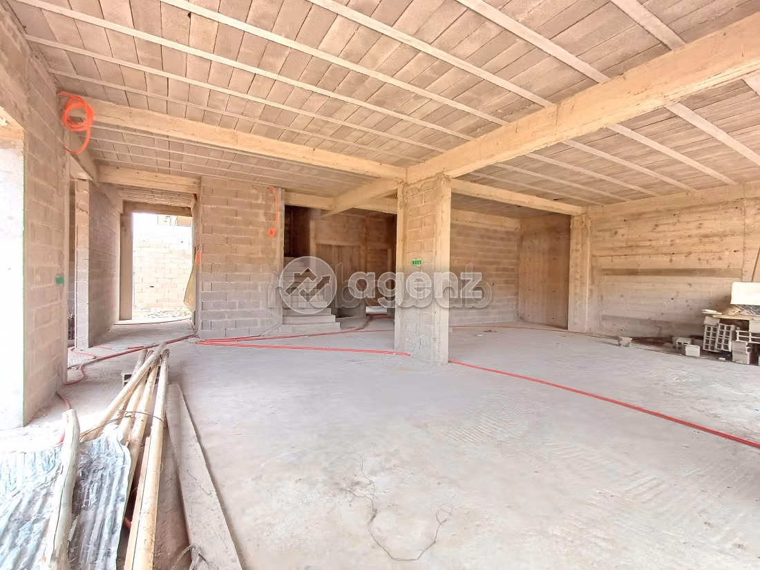 Villa à vendre 1 070 m², 5 chambres Hay Mohammadi Agadir